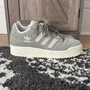adidas originals women’s forum bold Grey Suede Platform Sneakers nwts! 8.5
